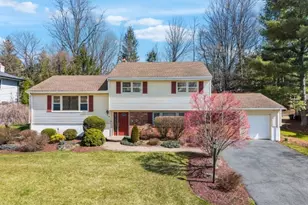 11 Pilgrim Way, Wayne, NJ 07470 - Photo 1