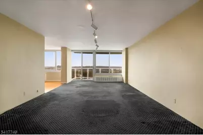 1 Claridge Dr #523, Verona, NJ 07044 - Photo 3