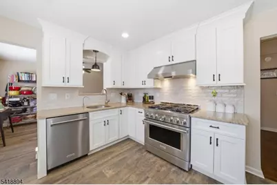 24 Maple Ave, Waldwick, NJ 07463 - Photo 7