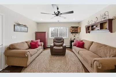 24 Maple Ave, Waldwick, NJ 07463 - Photo 5