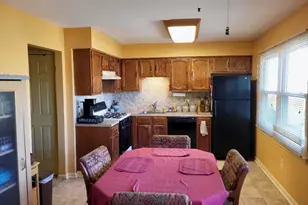 33 Hancock Ct, Raritan Township, NJ 08822 - Photo 5