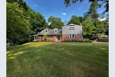 56 Grandview Pl, North Caldwell, NJ 07006 - Photo 3