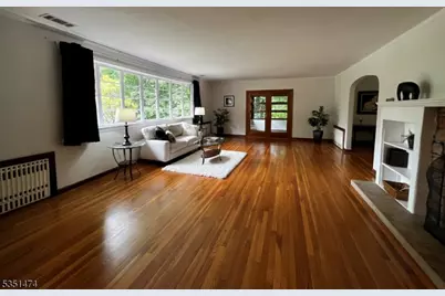 56 Grandview Pl, North Caldwell, NJ 07006 - Photo 9