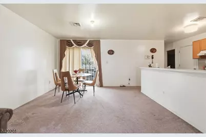 120 Carnegie Pl, Union Township, NJ 07088 - Photo 7