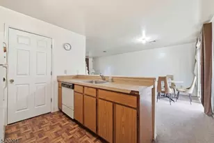 120 Carnegie Pl, Union Township, NJ 07088 - Photo 5