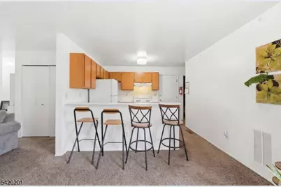 120 Carnegie Pl, Union Township, NJ 07088 - Photo 13