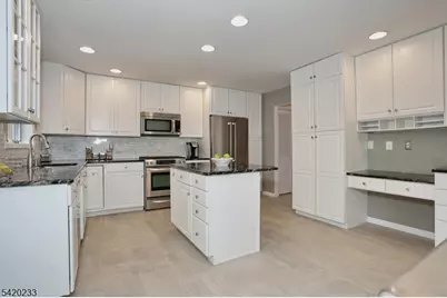 6 Schill Pl #6, Hillsdale, NJ 07642 - Photo 11