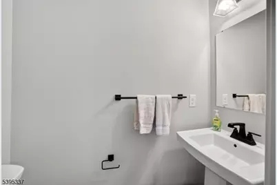 9 Saw Mill Cir, Hackettstown, NJ 07840 - Photo 11