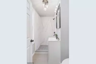 208 N 11th St, Newark, NJ 07107 - Photo 15