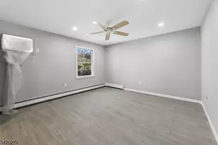 18 South Rd, Wayne, NJ 07470 - Photo 17