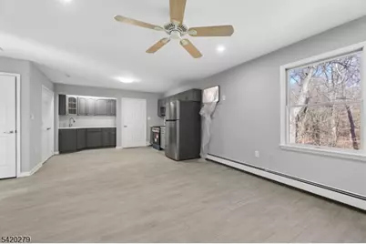 18 South Rd, Wayne, NJ 07470 - Photo 15