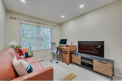 100 Goodwin Dr, North Brunswick Township, NJ 08902 - Photo 19