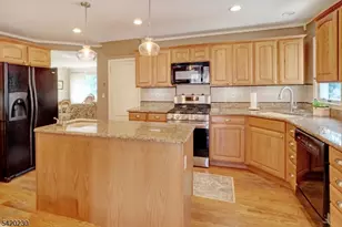 664 Plainfield Ave, Berkeley Heights Township, NJ 07922 - Photo 9