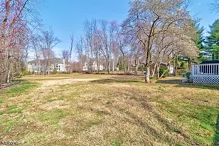 664 Plainfield Ave, Berkeley Heights Township, NJ 07922 - Photo 3