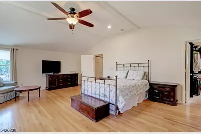 664 Plainfield Ave, Berkeley Heights Township, NJ 07922 - Photo 19