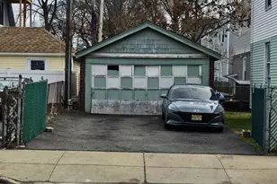 67 Weequahic Ave, Newark, NJ 07112 - Photo 5