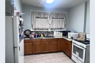 67 Weequahic Ave, Newark, NJ 07112 - Photo 11