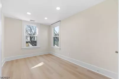 125 Brookside Ave, Irvington, NJ 07111 - Photo 5