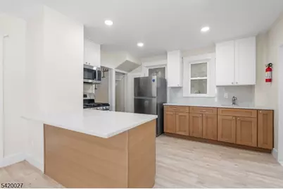 125 Brookside Ave, Irvington, NJ 07111 - Photo 17