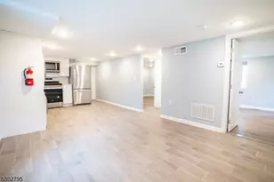 38 Mill St, Bloomfield, NJ 07003 - Photo 5