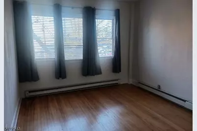 83 N Willow St #2c, Montclair, NJ 07042 - Photo 3