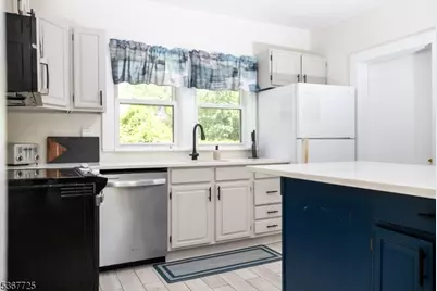 15 Blakely Ave, Rockaway Township, NJ 07801 - Photo 11