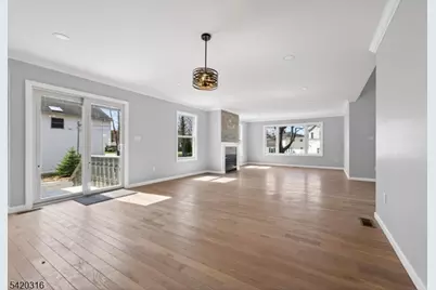 237 Jacksonville Dr, Parsippany, NJ 07054 - Photo 17