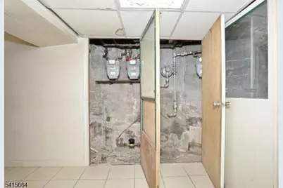 941 E 25th St, Paterson, NJ 07513 - Photo 47