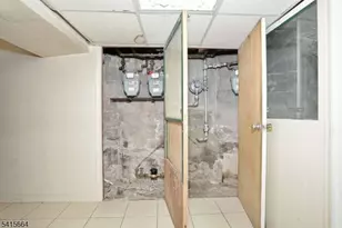 941 E 25th St, Paterson, NJ 07513 - Photo 47