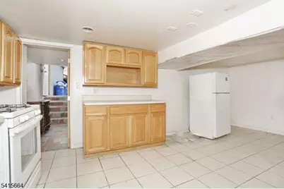 941 E 25th St, Paterson, NJ 07513 - Photo 37