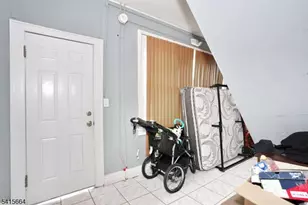 941 E 25th St, Paterson, NJ 07513 - Photo 17