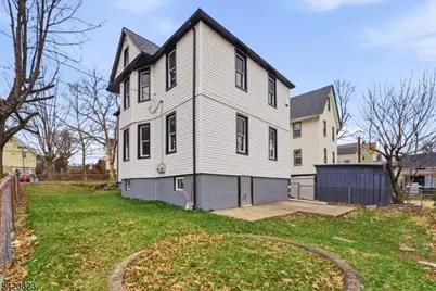 21 Overpeck Ave, Ridgefield, NJ 07660 - Photo 3