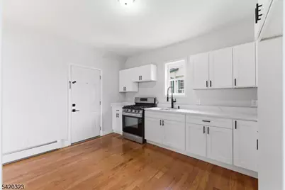 21 Overpeck Ave, Ridgefield, NJ 07660 - Photo 9