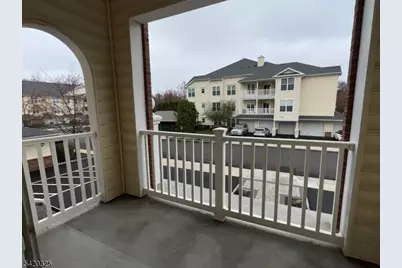 2206 Ambassador Ct, Franklin Township, NJ 08873 - Photo 17