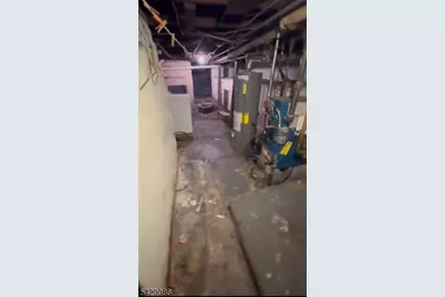 22 Woodland Ave, Jersey City, NJ 07305 - Photo 9