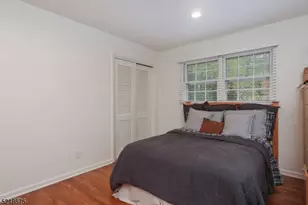 18 Skyline Dr, Warren Township, NJ 07059 - Photo 23