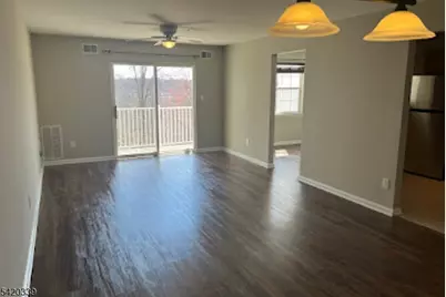 96 Crestview Lane, Mount Arlington, NJ 07856 - Photo 3