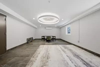 21 Lincoln Park #101, Newark, NJ 07102 - Photo 37