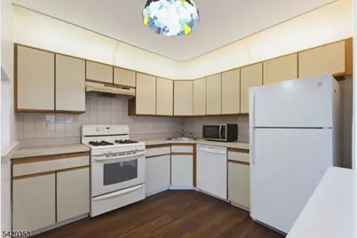 48 Taylor Dr, Franklin Township, NJ 08823 - Photo 1