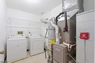 48 Taylor Dr, Franklin Township, NJ 08823 - Photo 25