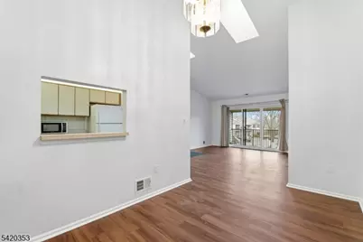 48 Taylor Dr, Franklin Township, NJ 08823 - Photo 7