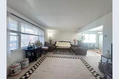 525 Stuyvesant Ave #2, Lyndhurst Township, NJ 07071 - Photo 7