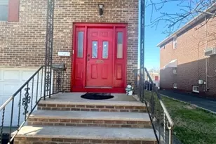 525 Stuyvesant Ave, Lyndhurst Township, NJ 07071 - Photo 5