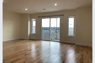 257 Dukes St, Kearny, NJ 07032 - Photo 5