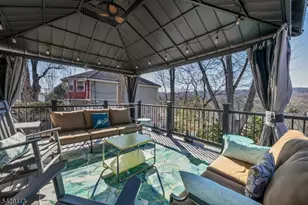 18 Barker Ave, Hawthorne, NJ 07506 - Photo 19