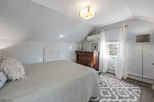 18 Barker Ave, Hawthorne, NJ 07506 - Photo 11