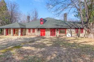 30 Gingerbread Castle Rd, Hamburg, NJ 07419 - Photo 1