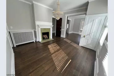 100 Elm St #1, Montclair, NJ 07042 - Photo 5