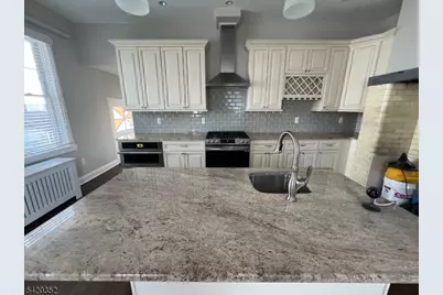 100 Elm St #1, Montclair, NJ 07042 - Photo 9