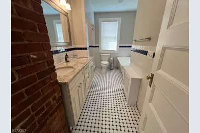 100 Elm St #1, Montclair, NJ 07042 - Photo 19